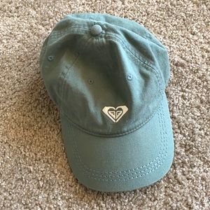 Roxy cap